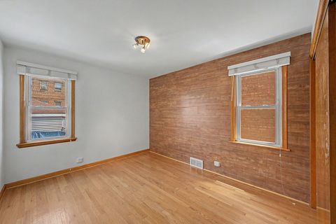 Tiny photo for 11011 S Avenue L, Chicago, IL 60617 (MLS # 12686187)