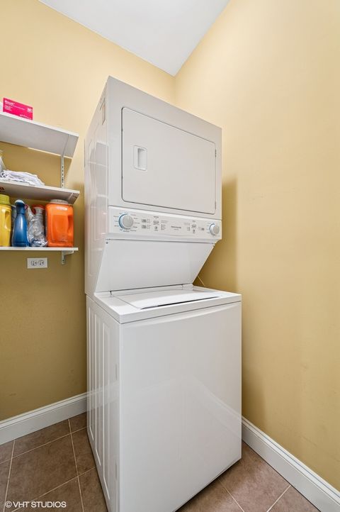 Tiny photo for 2209 W Erie Street, Chicago, IL 60612 (MLS # 12478456)