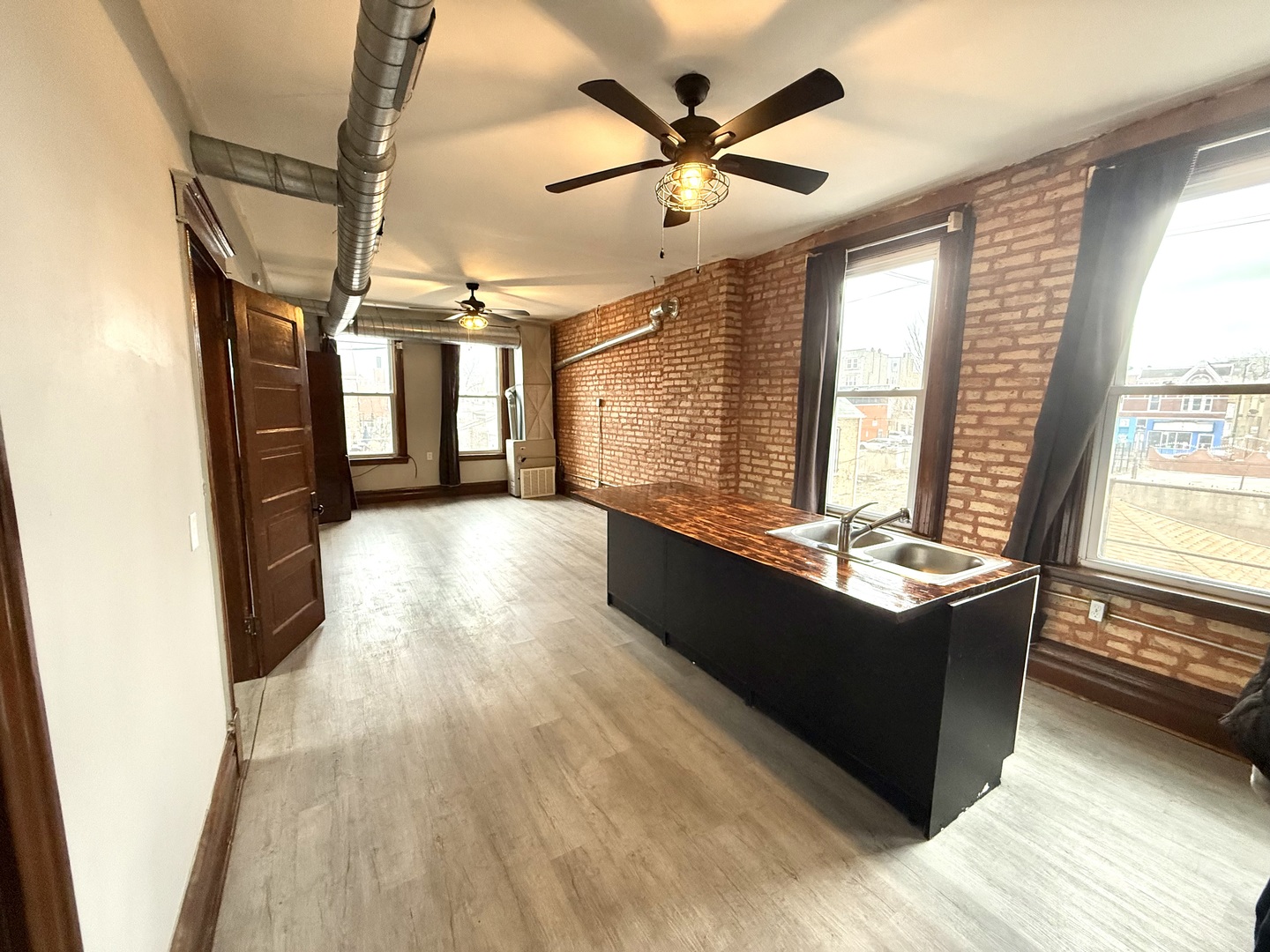 2141 S Marshall Boulevard 2R