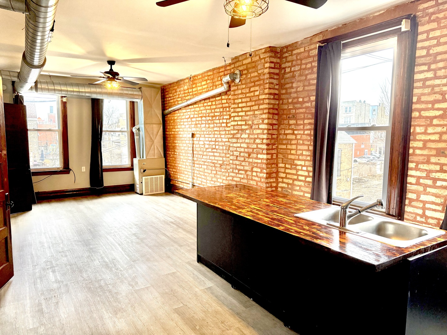 2141 S Marshall Boulevard 2R