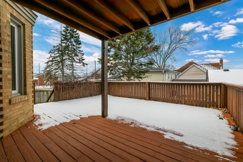 A home in Park Ridge