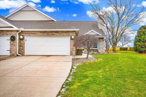 Photo of 717 Thistlewood Cc Court, Normal, IL 61761 (MLS # 12542698)