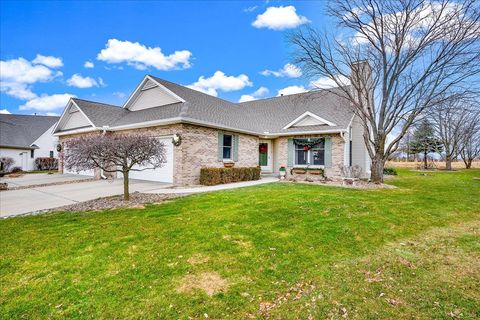Tiny photo for 717 Thistlewood Cc Court, Normal, IL 61761 (MLS # 12542698)