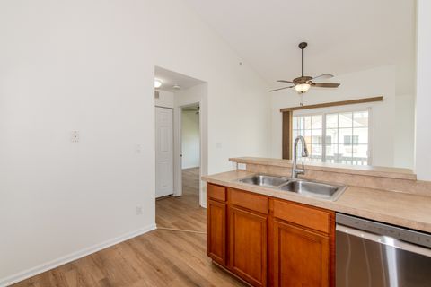 Tiny photo for 154 Bertram Drive #P, Yorkville, IL 60560 (MLS # 12610022)