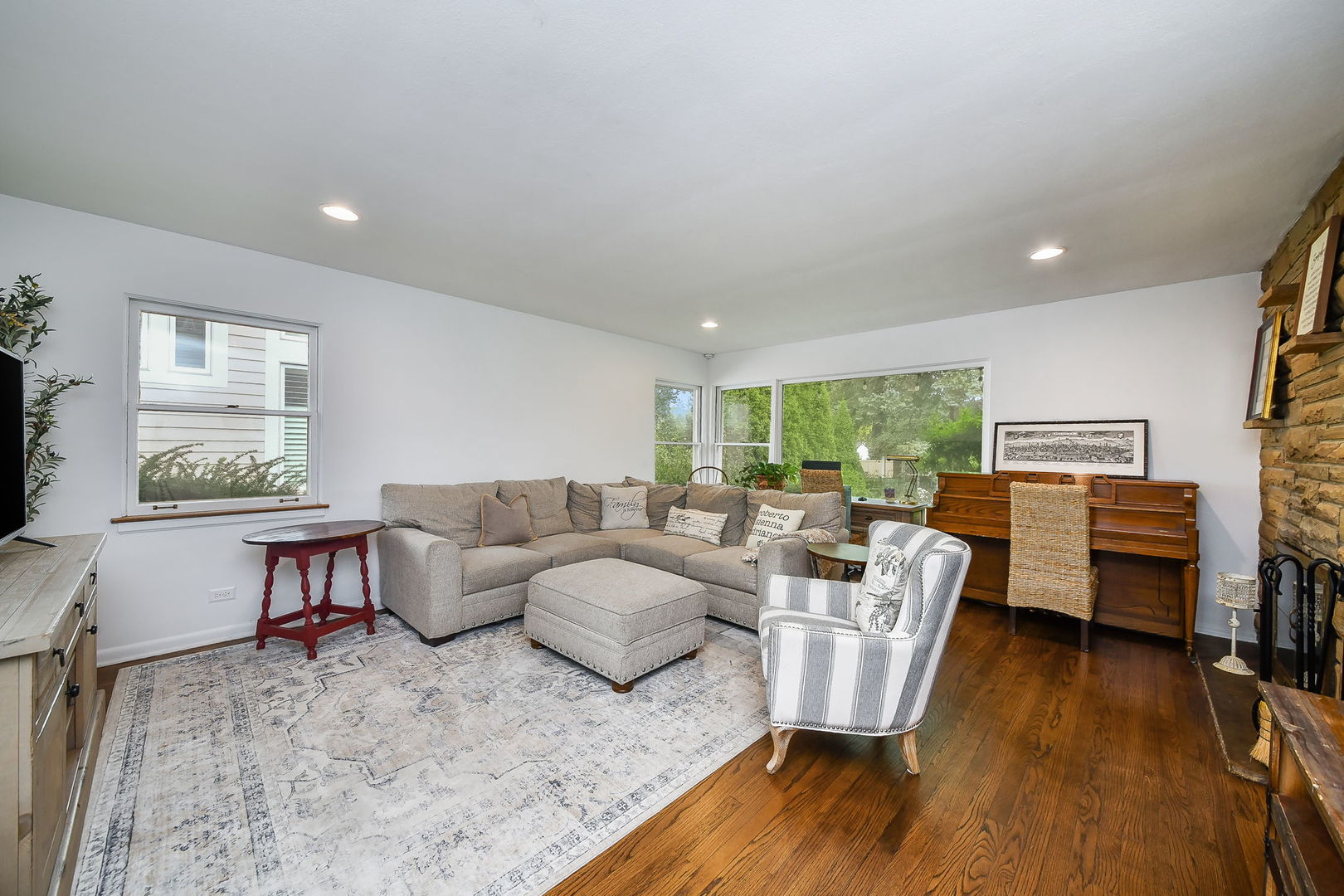 447 Lowell Avenue