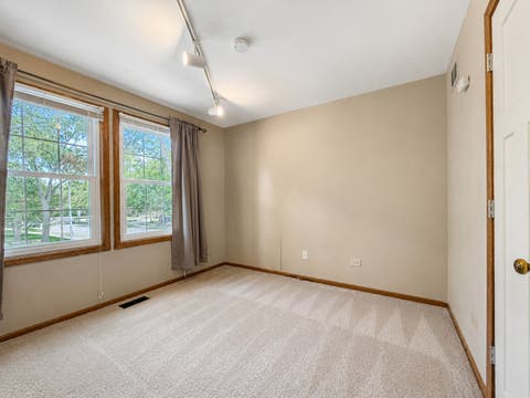 Tiny photo for 4590 Topaz Drive, Hoffman Estates, IL 60192 (MLS # 12678281)