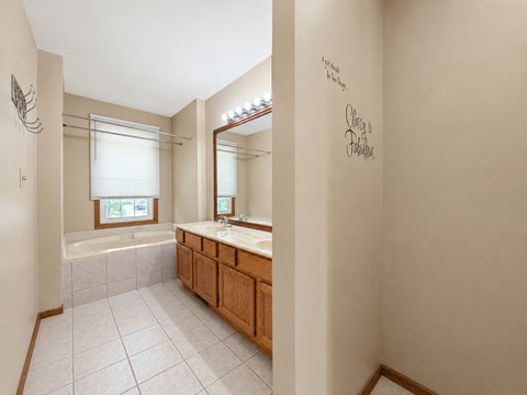 Tiny photo for 4590 Topaz Drive, Hoffman Estates, IL 60192 (MLS # 12678281)