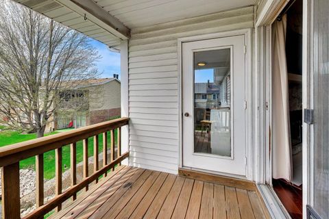 Tiny photo for 7230 S Adams Street #D, Willowbrook, IL 60527 (MLS # 12616592)