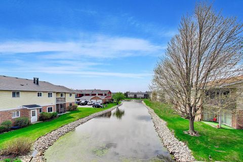 Tiny photo for 7230 S Adams Street #D, Willowbrook, IL 60527 (MLS # 12616592)