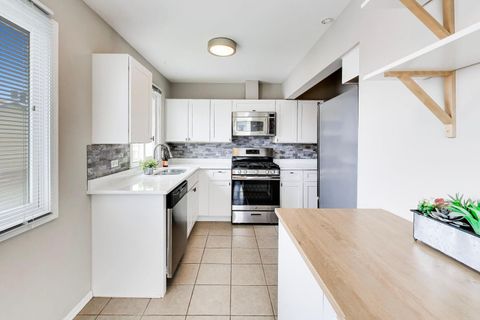 Tiny photo for 7230 S Adams Street #D, Willowbrook, IL 60527 (MLS # 12616592)