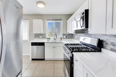 Tiny photo for 7230 S Adams Street #D, Willowbrook, IL 60527 (MLS # 12616592)