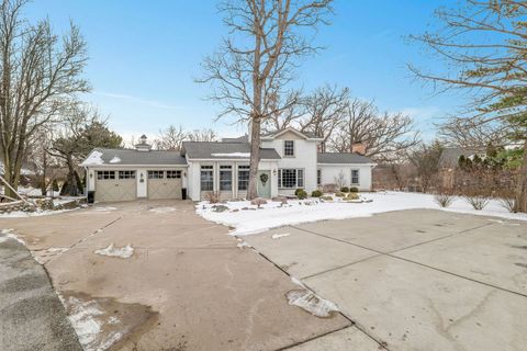 Tiny photo for 10 Deerpath Lane, Palos Park, IL 60464 (MLS # 12561283)