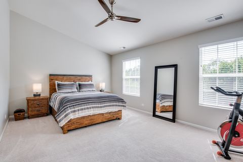 Tiny photo for 2216 Summerlin Drive, Aurora, IL 60503 (MLS # 12449250)