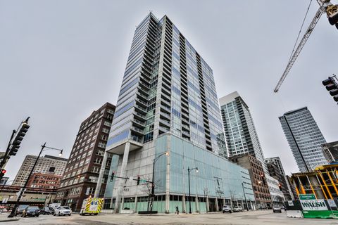 Photo of 611 S WELLS Street #1903, Chicago, IL 60607 (MLS # 12540600)