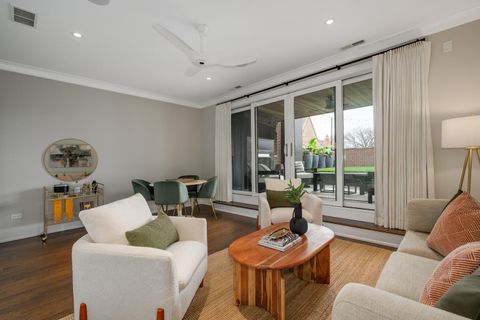 Tiny photo for 2047 N Bissell Street, Chicago, IL 60614 (MLS # 12603262)