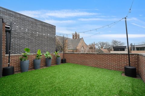 Tiny photo for 2047 N Bissell Street, Chicago, IL 60614 (MLS # 12603262)