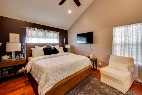 Tiny photo for 552 Lincoln Station Drive, Oswego, IL 60543 (MLS # 12563535)