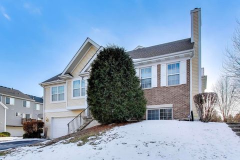 Tiny photo for 552 Lincoln Station Drive, Oswego, IL 60543 (MLS # 12563535)