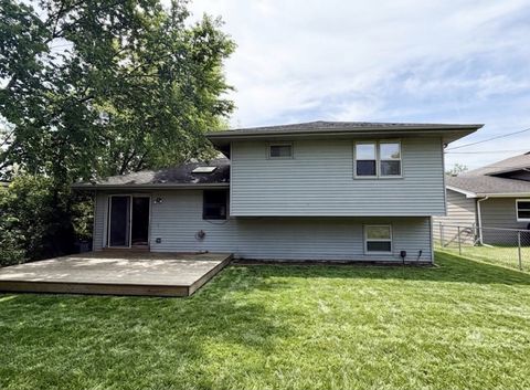 Tiny photo for 28W560 Bolles Avenue, West Chicago, IL 60185 (MLS # 12663558)