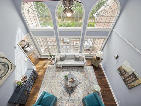 Tiny photo for 2533 E Chesapeake Place, Westchester, IL 60154 (MLS # 12630777)