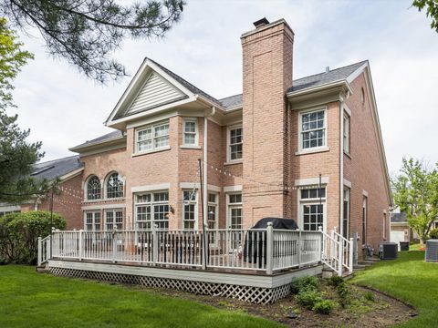 Tiny photo for 2533 E Chesapeake Place, Westchester, IL 60154 (MLS # 12630777)
