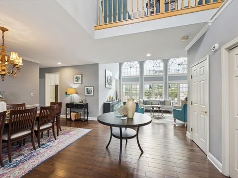 Tiny photo for 2533 E Chesapeake Place, Westchester, IL 60154 (MLS # 12630777)