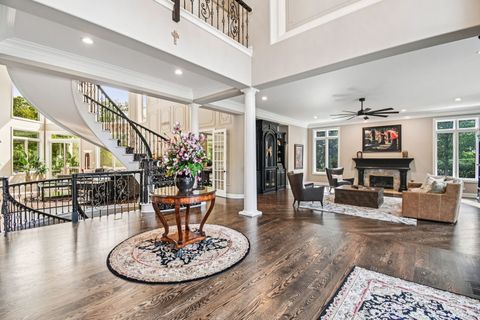 Tiny photo for 3001 Glen Eagles Court, St. Charles, IL 60174 (MLS # 12585902)