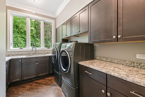 Tiny photo for 3001 Glen Eagles Court, St. Charles, IL 60174 (MLS # 12585902)