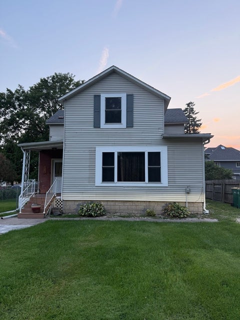 Tiny photo for 714 Clark Street, Galesburg, IL 61401 (MLS # 12732964)