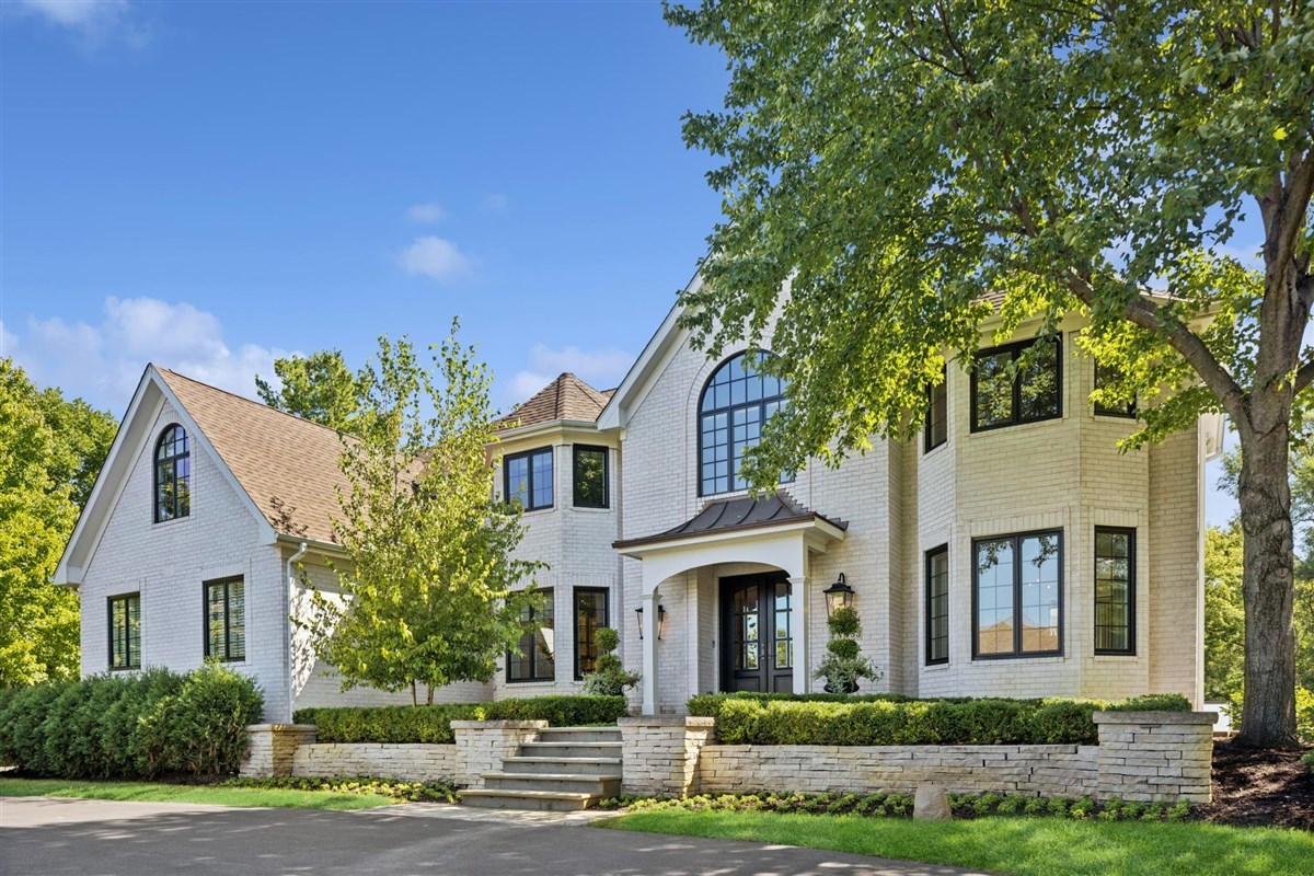 4N453 Kingswood Court