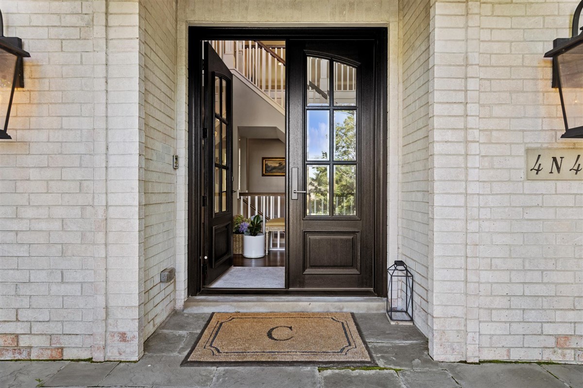 4N453 Kingswood Court