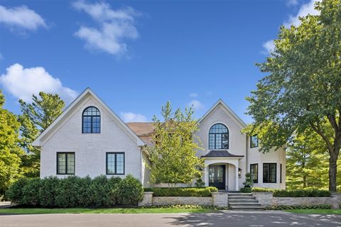 4N453 Kingswood Court Wayne IL 60184