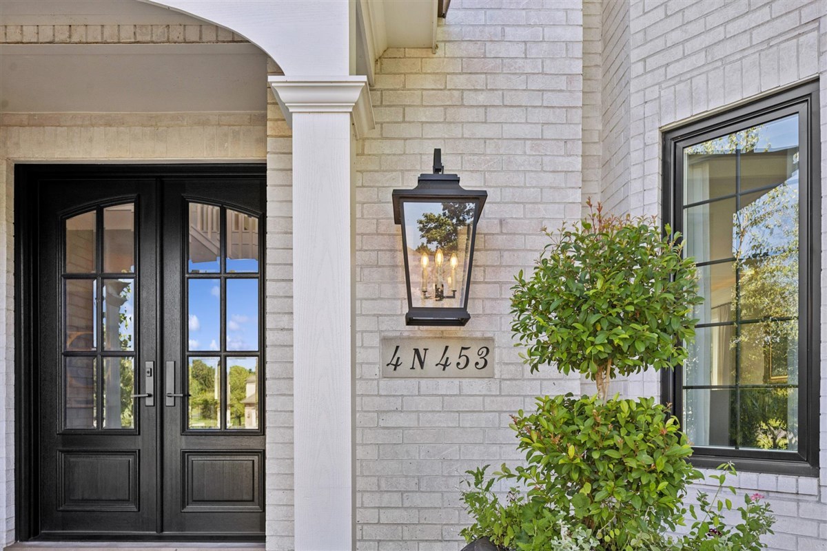 4N453 Kingswood Court