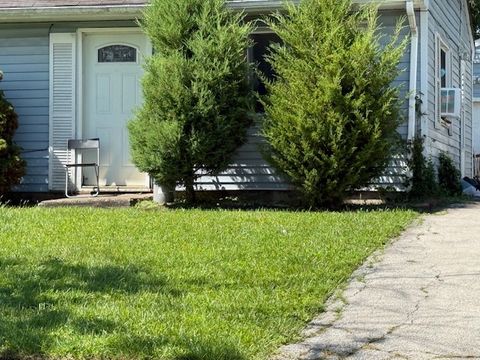 Photo of 1904 Boston Street, Chicago Heights, IL 60411 (MLS # 12474108)