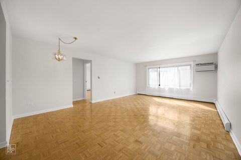 Tiny photo for Des Plaines, IL 60016 (MLS # 12634342)