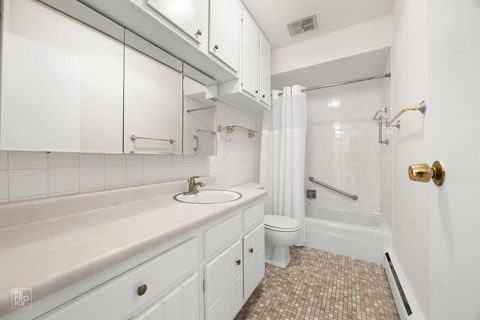 Tiny photo for Des Plaines, IL 60016 (MLS # 12634342)