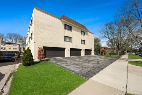 Tiny photo for Des Plaines, IL 60016 (MLS # 12634342)