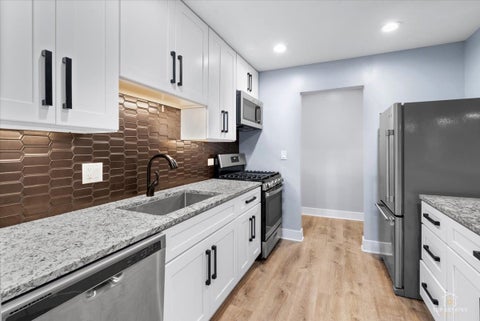 Tiny photo for 5001 Carriageway Drive #A108, Rolling Meadows, IL 60008 (MLS # 12781222)