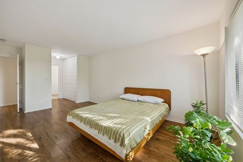 Tiny photo for 2050 Valencia Drive #405C, Northbrook, IL 60062 (MLS # 12498850)