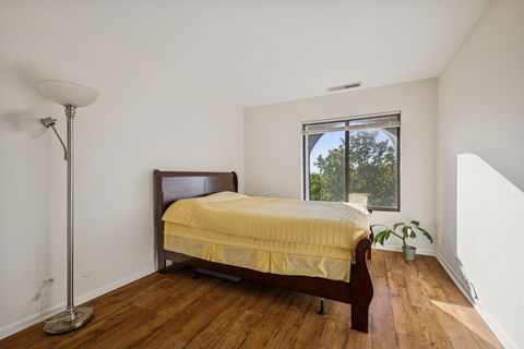 Tiny photo for 2050 Valencia Drive #405C, Northbrook, IL 60062 (MLS # 12498850)