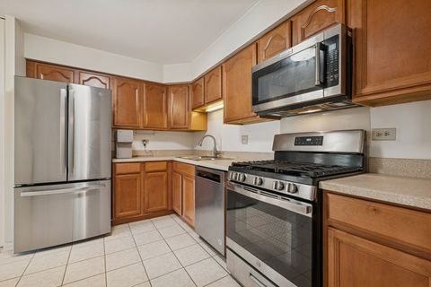 Tiny photo for 2050 Valencia Drive #405C, Northbrook, IL 60062 (MLS # 12498850)