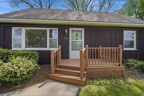 Tiny photo for 509 W Smith Street, Roanoke, IL 61561 (MLS # 12399003)