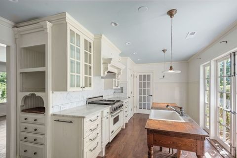 Tiny photo for 598 Eton Drive, North Barrington, IL 60010 (MLS # 12668643)