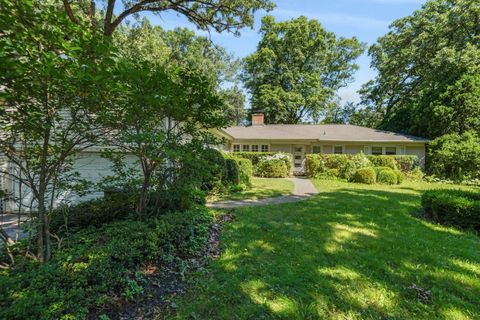 Tiny photo for 598 Eton Drive, North Barrington, IL 60010 (MLS # 12668643)