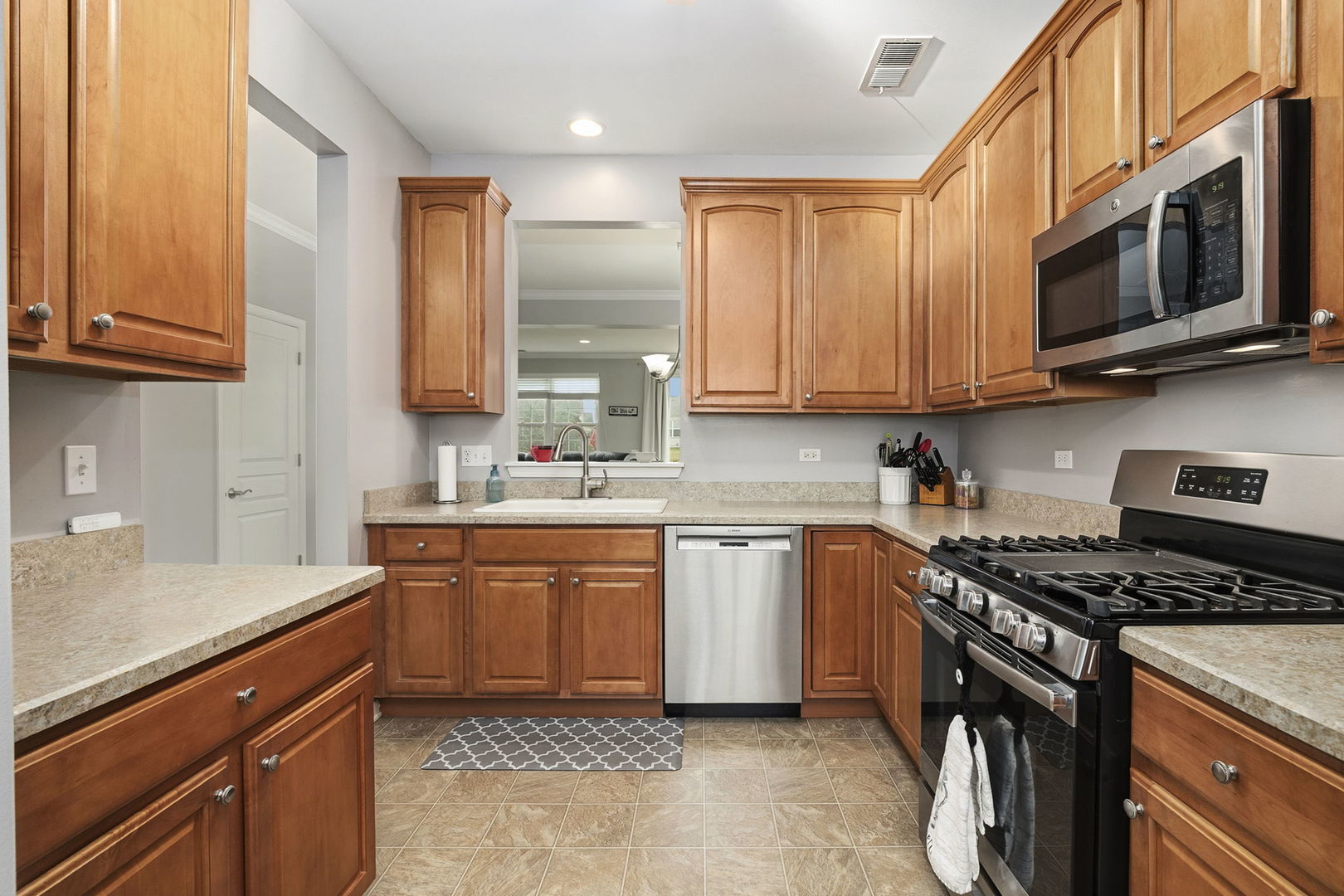 2497 Rolling Ridge Lane