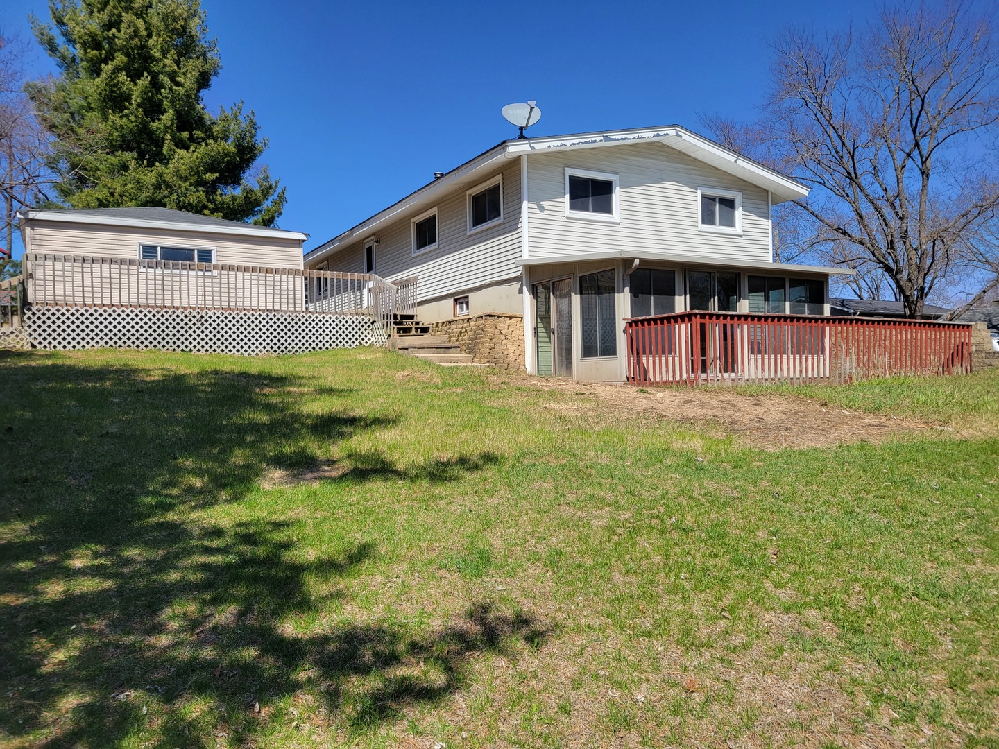 6305 Robert Road