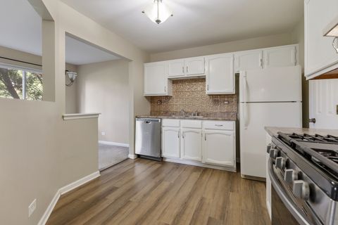 Tiny photo for 1300 WOODSIDE Court #B1, Schaumburg, IL 60193 (MLS # 12460527)