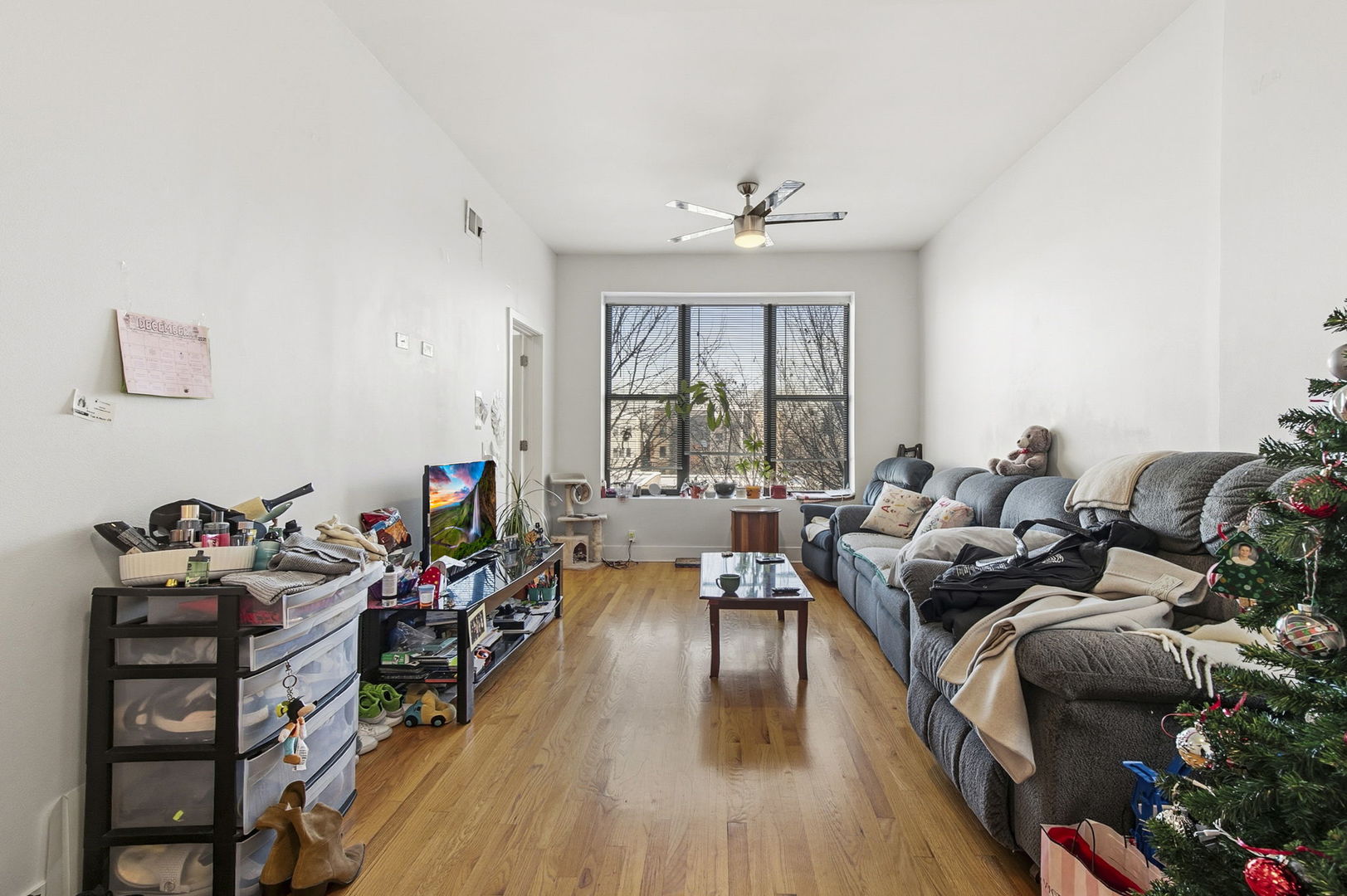 904 N California Avenue