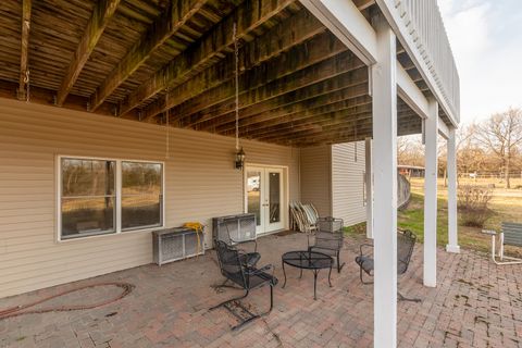 Tiny photo for 4996 Andrew Road, Marion, IL 62959 (MLS # 12556077)