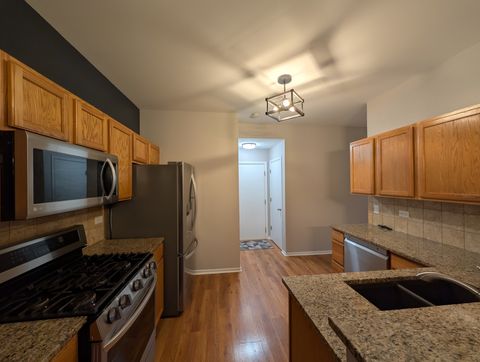 Tiny photo for 671 Fieldcrest Drive, South Elgin, IL 60177 (MLS # 12499334)